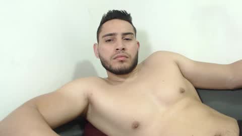 seank_noszka online show from November 11, 8:47 pm