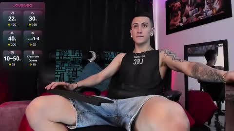 Sebastian online show from February 22, 8:54 pm