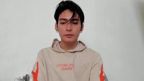 sebastian online show from December 5, 3:06 pm