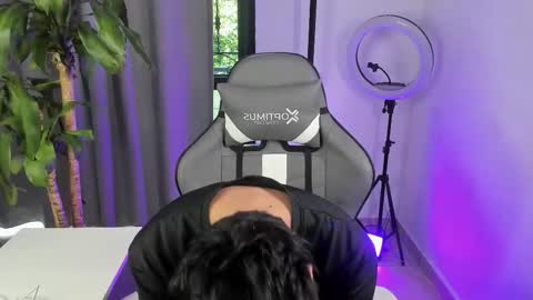 sebastian online show from February 4, 3:51 pm