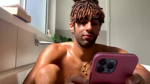 sebastianalll online show from January 3, 11:44 pm