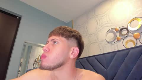Snapshot of sebastianmaximoff chatting on September 12, 12:16 pm Sebastian online show from September 12, 12:16 pm