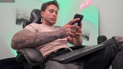 Lucian Sinclair online show from March 1, 1:00 am