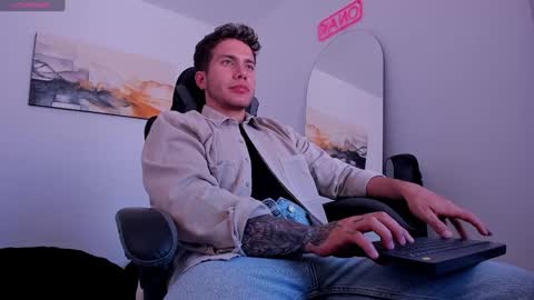 Lucian Sinclair online show from January 18, 6:53 pm