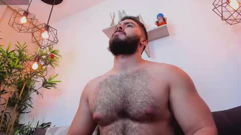 Instagram jeanpaulfit  online show from April 21, 3:23 am