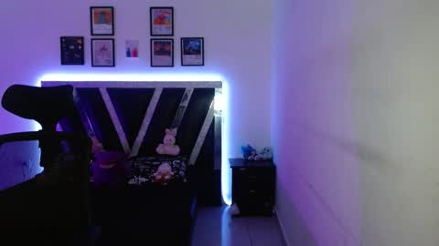 Snapshot of sebasxxl12 chatting on October 15, 5:09 pm Sebas online show from October 15, 5:09 pm