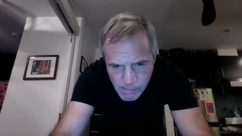MickJager online show from December 10, 7:16 am