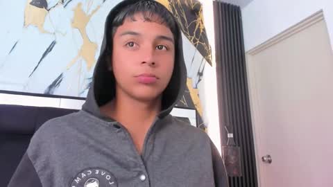 seductivo online show from March 22, 7:35 am