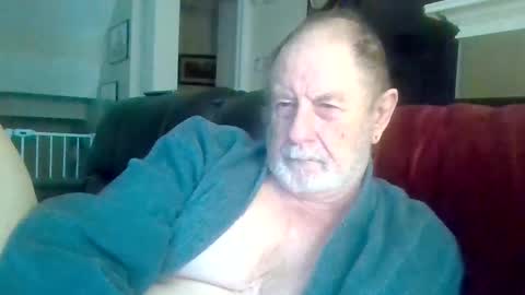 Snapshot of selkie2s chatting on January 4, 12:59 pm selkie2s online show from January 4, 12:59 pm