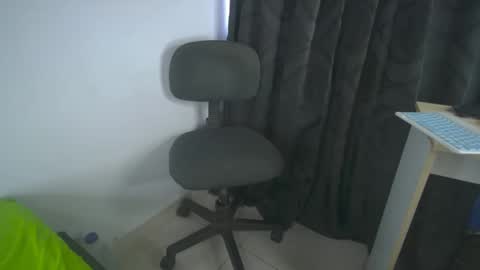 Snapshot of sem_alas chatting on March 1, 10:10 pm sem_alas online show from March 1, 10:10 pm