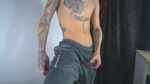 sem_alas online show from April 21, 1:42 am