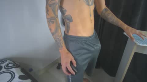Snapshot of sem_alas chatting on March 7, 11:37 pm sem_alas online show from March 7, 11:37 pm