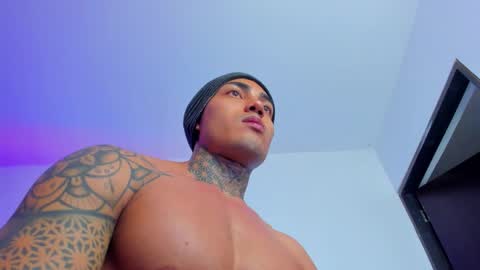 Snapshot of sergio__ferrer chatting on October 8, 5:17 pm SERGIO FERRER online show from October 8, 5:17 pm