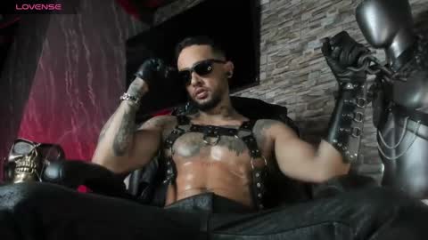 seth_0wner online show from April 25, 2:58 am