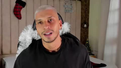 Snapshot of seth_vega_ chatting on December 11, 8:05 pm HEY IM SETH online show from December 11, 8:05 pm