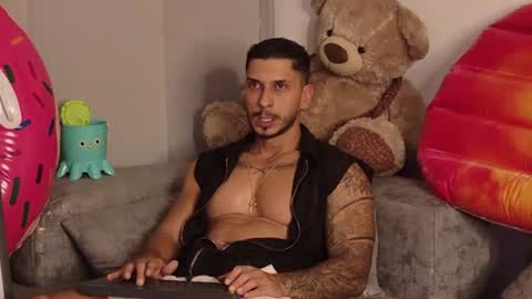 HEY IM SETH online show from June 20, 12:48 am