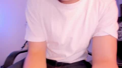 david  online show from November 10, 7:52 pm