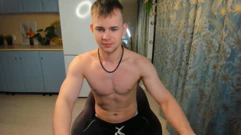 Snapshot of sevans14 chatting on February 7, 1:25 am SevanS14 online show from February 7, 1:25 am