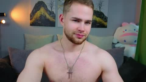 SevanS14 online show from April 22, 3:02 am