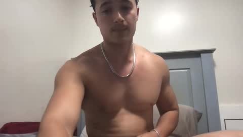 seveninchsteve_ online show from April 6, 9:21 am