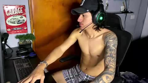 sex love sweat online show from February 2, 6:38 pm