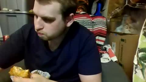 sexaddict_2424 online show from April 15, 10:21 pm