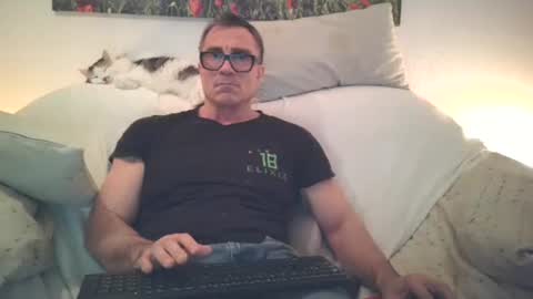 Sexurbation online show from April 23, 9:17 pm