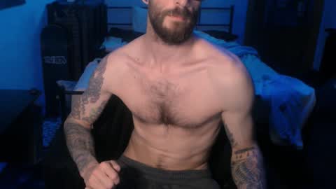 Snapshot of sexxxysiul chatting on December 15, 9:53 pm SiuL online show from December 15, 9:53 pm