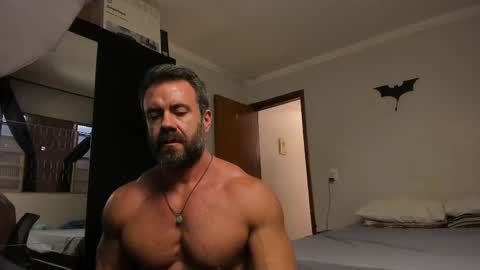 Snapshot of sexyflightz chatting on March 7, 4:33 pm chris online show from March 7, 4:33 pm