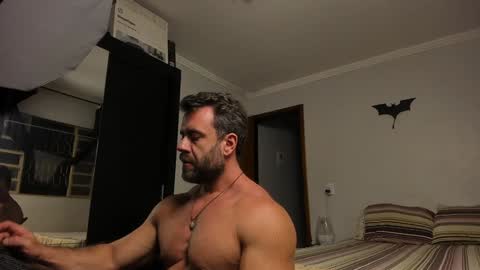 Snapshot of sexyflightz chatting on January 11, 2:52 am chris online show from January 11, 2:52 am
