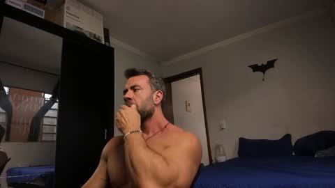Snapshot of sexyflightz chatting on December 19, 2:02 pm chris online show from December 19, 2:02 pm