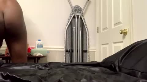 sexyhornyman1993 online show from July 6, 5:48 pm