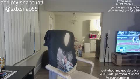 sexylax69 online show from October 11, 1:31 am