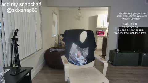 sexylax69 online show from September 17, 12:55 am