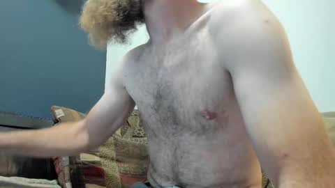 Snapshot of sexymountainman420 chatting on October 17, 12:25 am Sexymountainman420 online show from October 17, 12:25 am