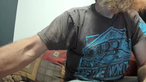 Snapshot of sexymountainman420 chatting on October 13, 3:34 am Sexymountainman420 online show from October 13, 3:34 am