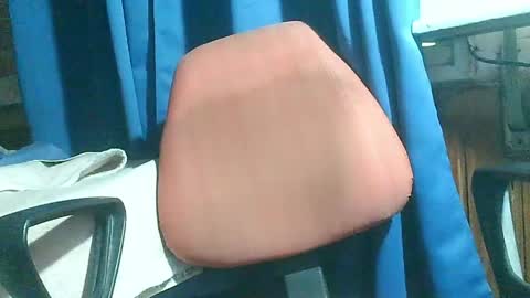 In the night in South America online show from April 5, 4:03 pm