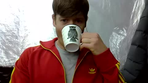 Snapshot of sexypornhot chatting on December 5, 6:43 am Erikson online show from December 5, 6:43 am