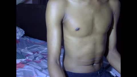 Snapshot of sexyromeo_bbc chatting on October 9, 6:57 pm Enzo online show from October 9, 6:57 pm