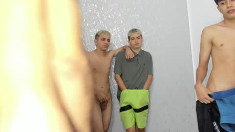 Snapshot of sexys_boys18 chatting on December 11, 7:10 am MATIAS-18 THIAHO -18 MAX-19 NICOKALY-19 CAIN-19 MOD ESTEBAN online show from December 11, 7:10 am