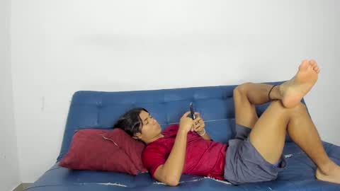 Snapshot of sexys_boys18 chatting on December 4, 9:13 pm MATIAS-18 THIAHO -18 MAX-19 NICOKALY-19 CAIN-19 MOD ESTEBAN online show from December 4, 9:13 pm