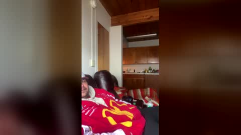 sexywhiteboi420 online show from April 13, 8:42 pm