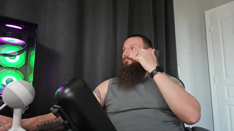 Snapshot of sflmarriedguy chatting on February 13, 12:21 pm SouthFloridaStr8guy online show from February 13, 12:21 pm