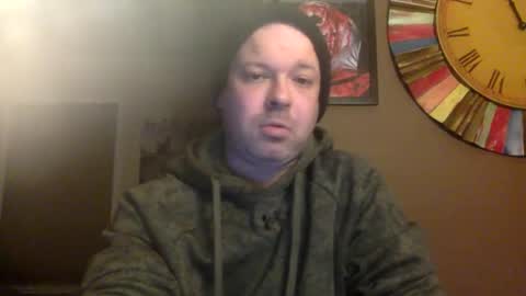 Snapshot of shadyyyyyy7 chatting on February 1, 5:07 am Shady online show from February 1, 5:07 am