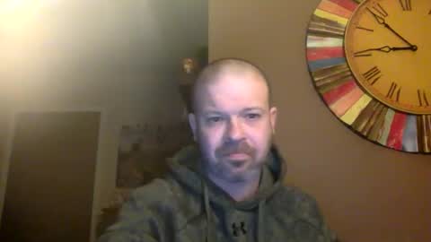 Snapshot of shadyyyyyy7 chatting on January 3, 2:43 am Shady online show from January 3, 2:43 am