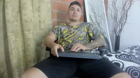 jhon deibyd online show from July 1, 3:40 am