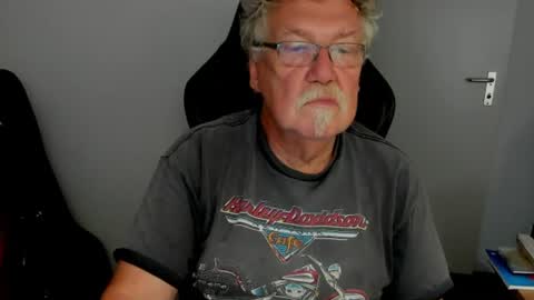 sharlots_pet online show from July 7, 10:41 am