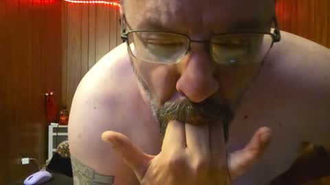 Snapshot of shatter_69 chatting on December 20, 3:25 am Black Venom online show from December 20, 3:25 am