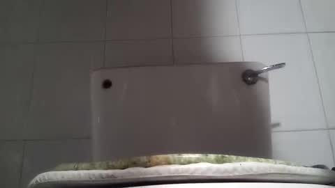 shaunlake1981 online show from April 1, 2:57 am