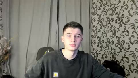 Max online show from November 8, 7:17 pm